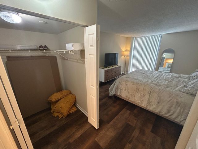 3300 NE 192 Street NE 1216, Aventura, FL 33180