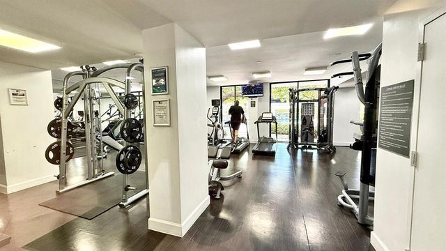 3300 NE 192 Street NE 1216, Aventura, FL 33180