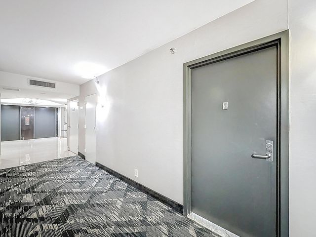 3300 NE 192 Street NE 1216, Aventura, FL 33180