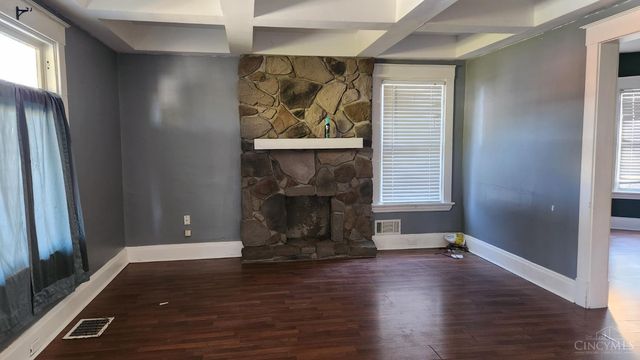 3927 Davis Avenue, Cheviot, OH 45211