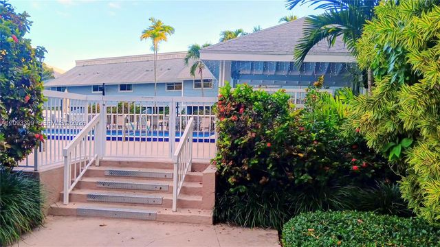 798 Crandon Boulevard 55-B, Key Biscayne, FL 33149