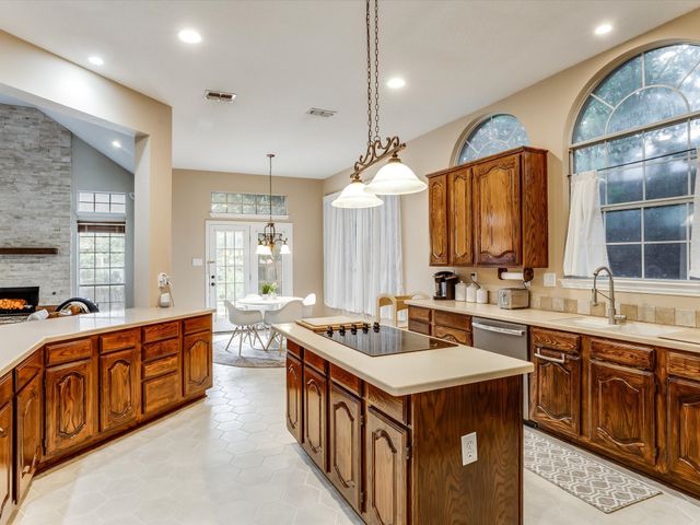 7701 Marble Canyon Court, Fort Worth, TX 76137