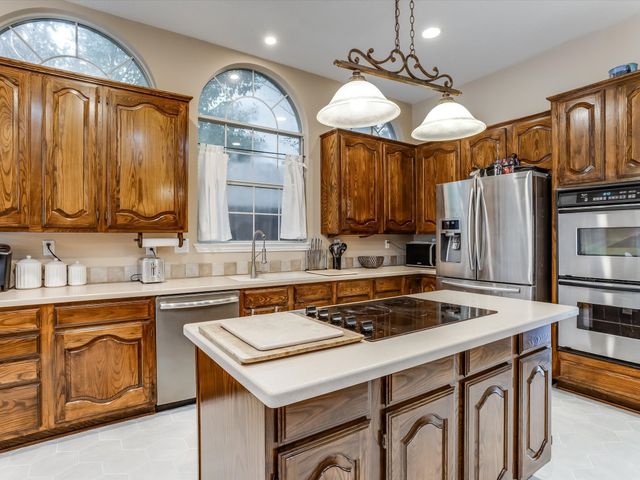 7701 Marble Canyon Court, Fort Worth, TX 76137