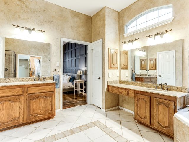 7701 Marble Canyon Court, Fort Worth, TX 76137