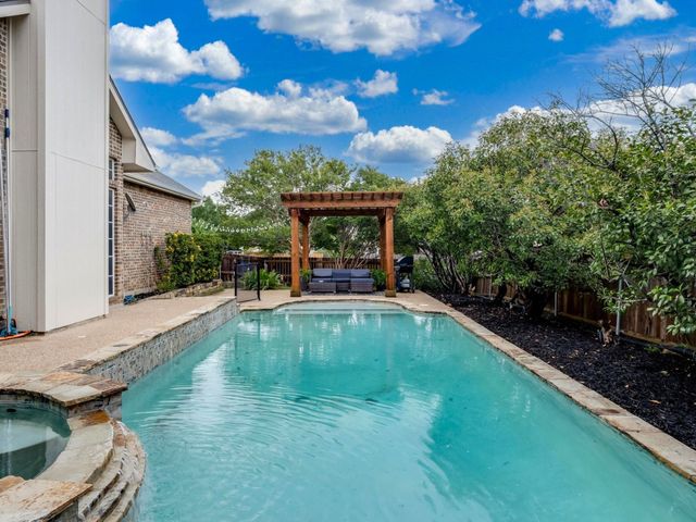 7701 Marble Canyon Court, Fort Worth, TX 76137