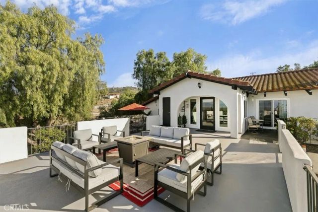 21260 Ridgedale, Lake Mathews, CA 92570