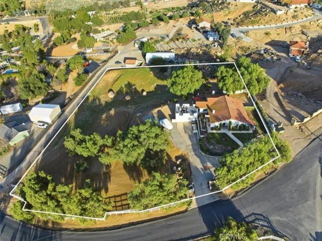 21260 Ridgedale, Lake Mathews, CA 92570