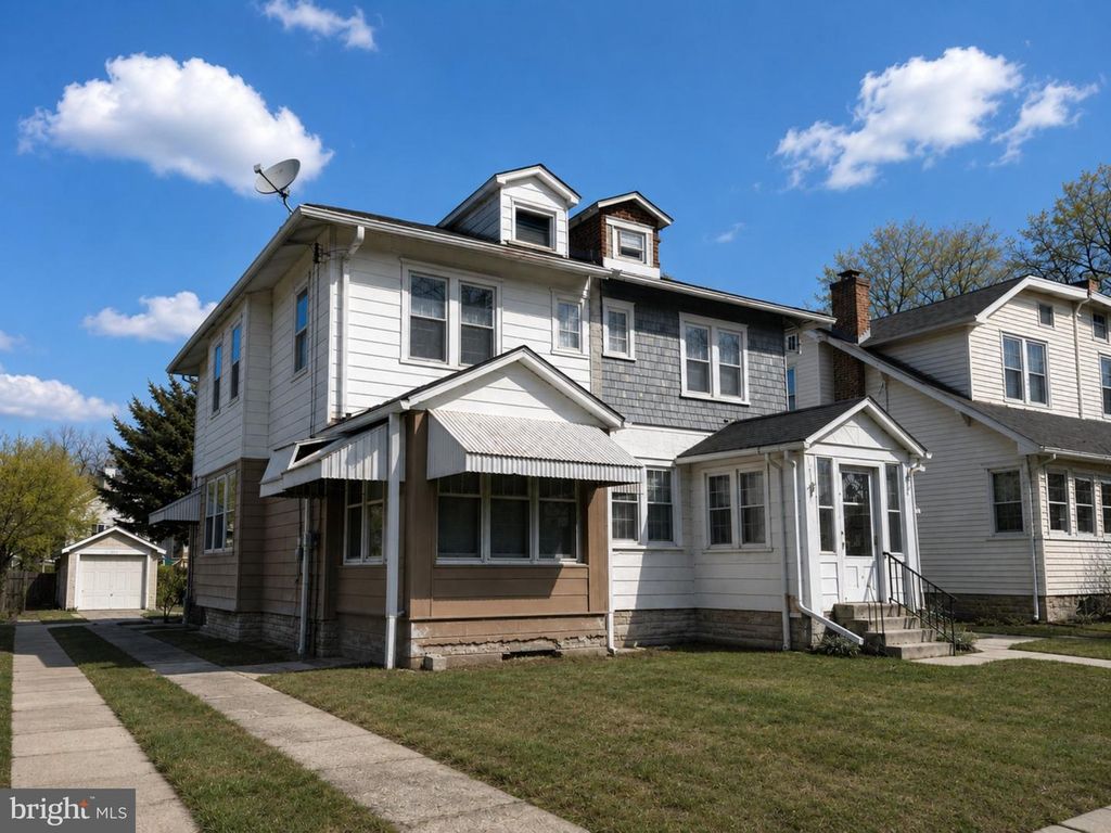 635 10TH AVE, Prospect Park, PA 19076