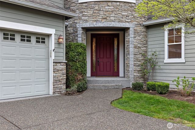 8835 NE 237th Place NE, Redmond, WA 98053