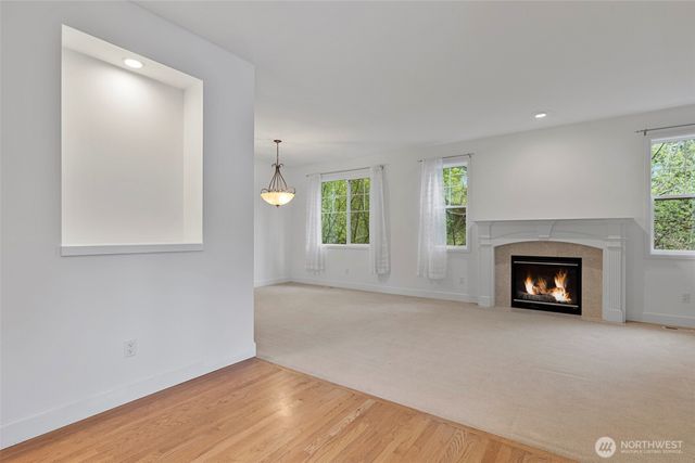 8835 NE 237th Place NE, Redmond, WA 98053