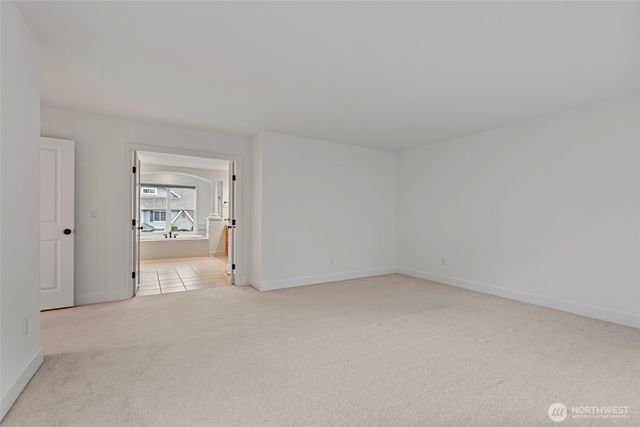 8835 NE 237th Place NE, Redmond, WA 98053