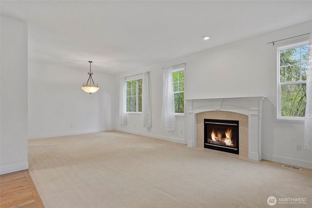 8835 NE 237th Place NE, Redmond, WA 98053