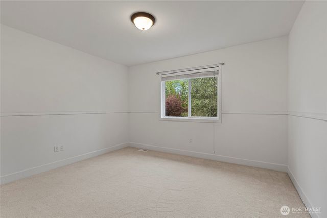8835 NE 237th Place NE, Redmond, WA 98053