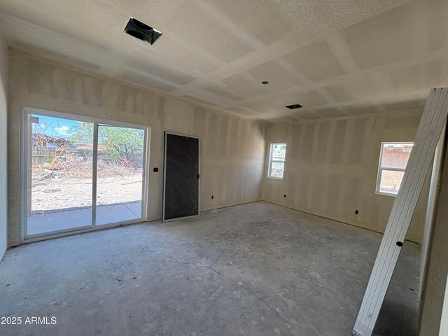 116 E 12TH Street, Eloy, AZ 85131