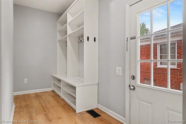 829 N Dorchester Avenue, Royal Oak, MI 48067