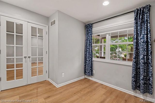 829 N Dorchester Avenue, Royal Oak, MI 48067