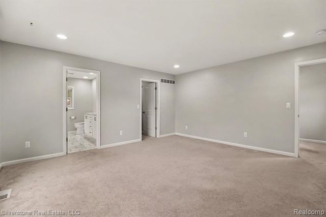 829 N Dorchester Avenue, Royal Oak, MI 48067