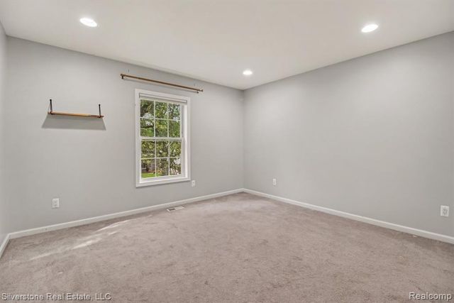 829 N Dorchester Avenue, Royal Oak, MI 48067