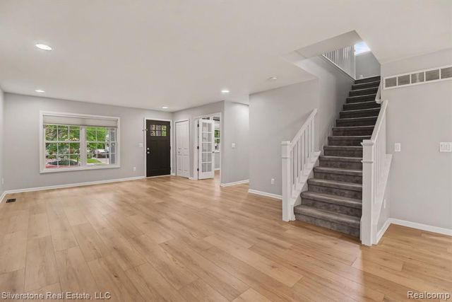 829 N Dorchester Avenue, Royal Oak, MI 48067