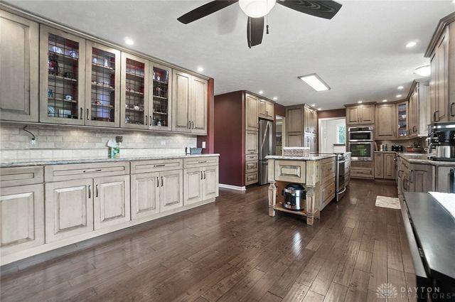 717 S Alpha Bellbrook Road, Bellbrook, OH 45305