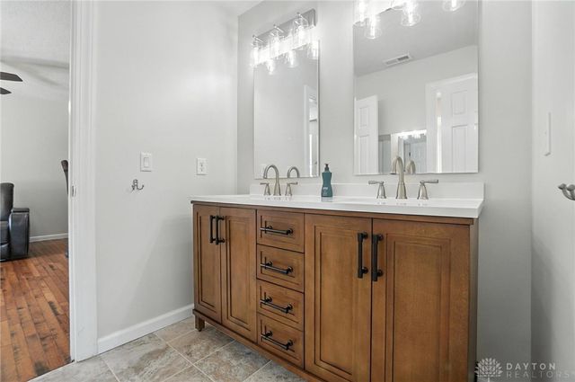 717 S Alpha Bellbrook Road, Bellbrook, OH 45305
