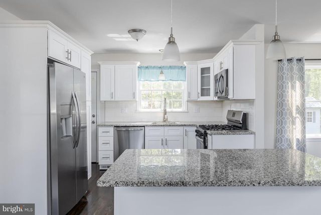 1203 CEDAR DR, Pine Hill, NJ 08021