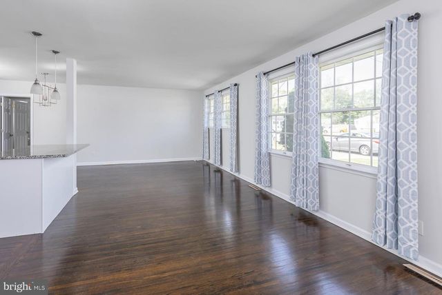 1203 CEDAR DR, Pine Hill, NJ 08021