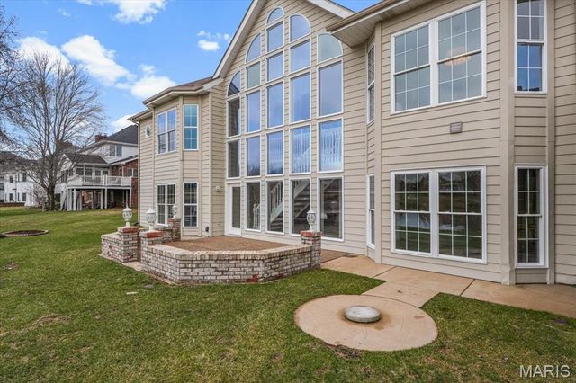 862 Whitmoor Drive, Weldon Spring, MO 63304