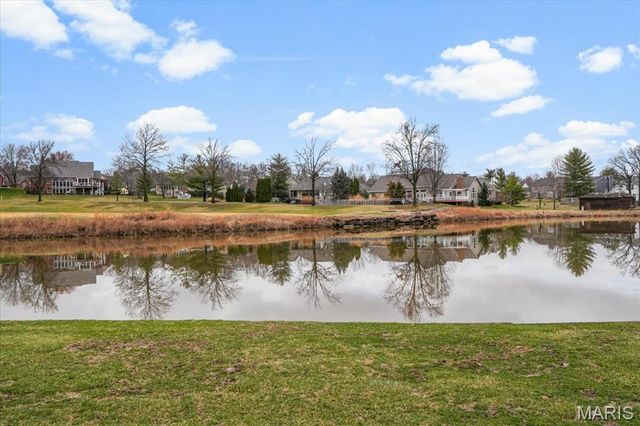 862 Whitmoor Drive, Weldon Spring, MO 63304