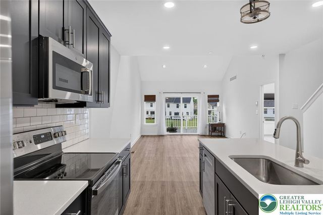 66 Timber Trail, Palmer Twp, PA 18045