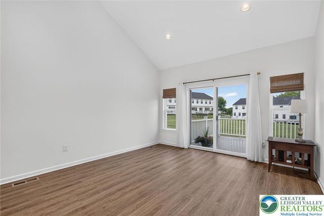 66 Timber Trail, Palmer Twp, PA 18045