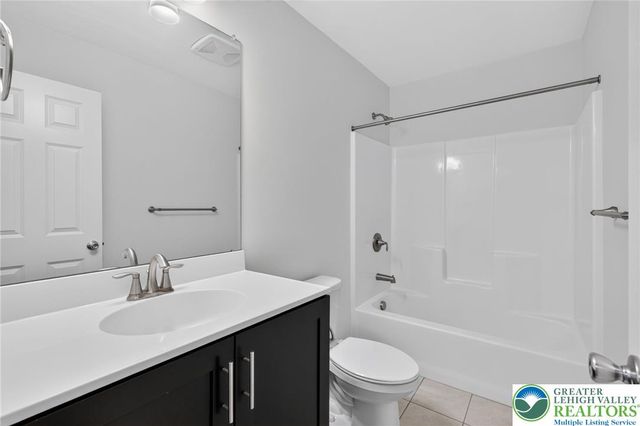 66 Timber Trail, Palmer Twp, PA 18045