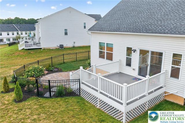 66 Timber Trail, Palmer Twp, PA 18045