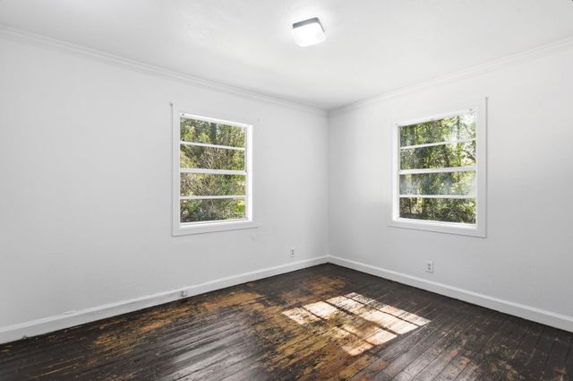 207 S HINLEY Street, Perry, FL 32347