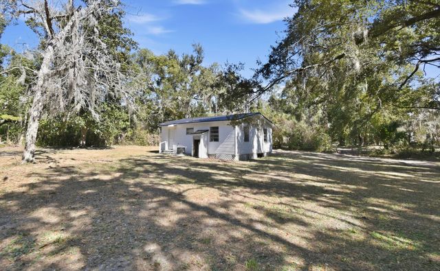 207 S HINLEY Street, Perry, FL 32347
