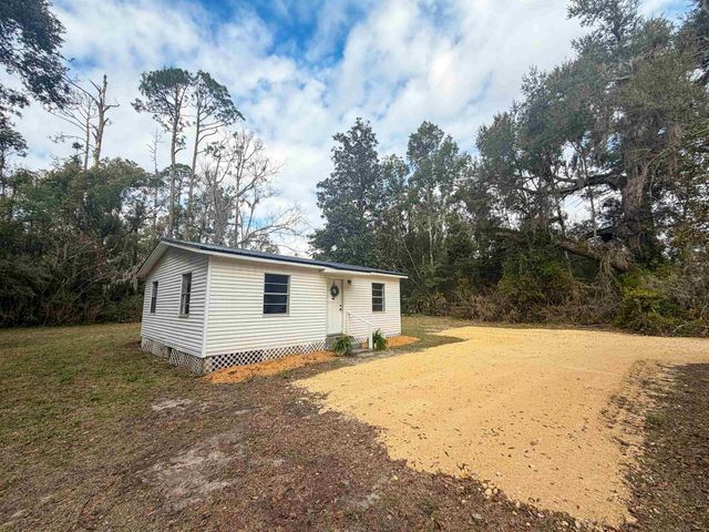 207 S HINLEY Street, Perry, FL 32347