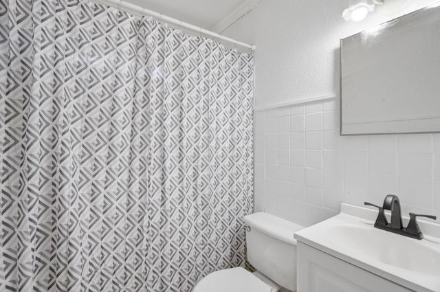 207 S HINLEY Street, Perry, FL 32347