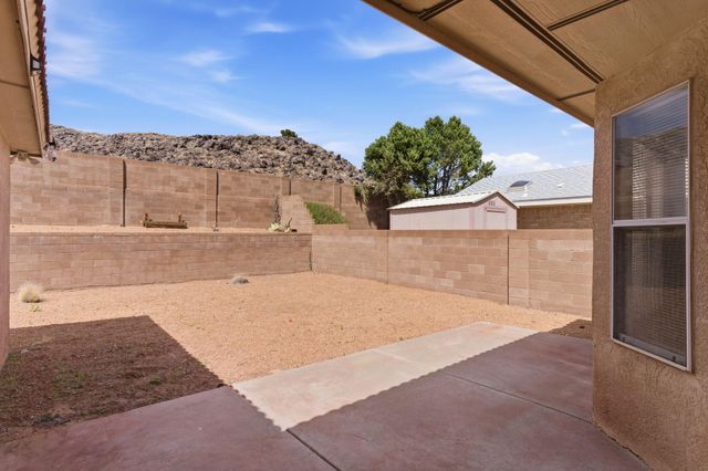 9327 Jill Patricia Street NW, Albuquerque, NM 87114