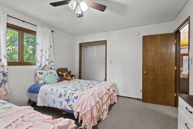 W4609 S PEARL LAKE ROAD, Redgranite, WI 54970