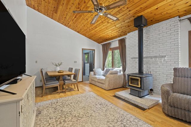 W4609 S PEARL LAKE ROAD, Redgranite, WI 54970