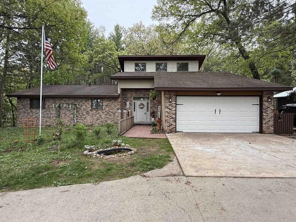 W4609 S PEARL LAKE ROAD, Redgranite, WI 54970