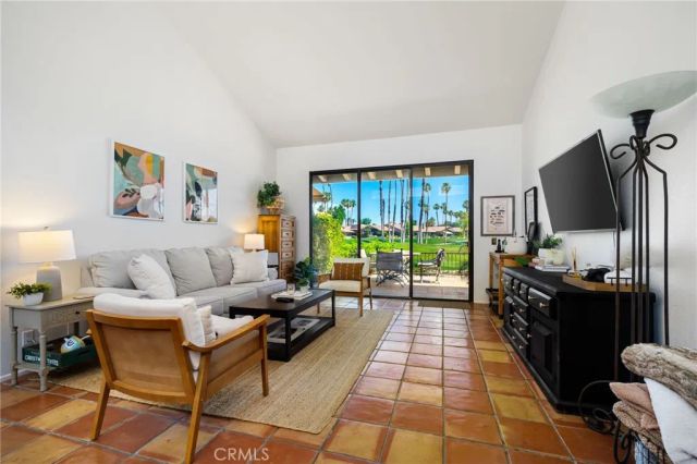 72 Old Ranch, Palm Desert, CA 92211