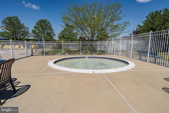 75 PERRY LANE, Manahawkin, NJ 08050