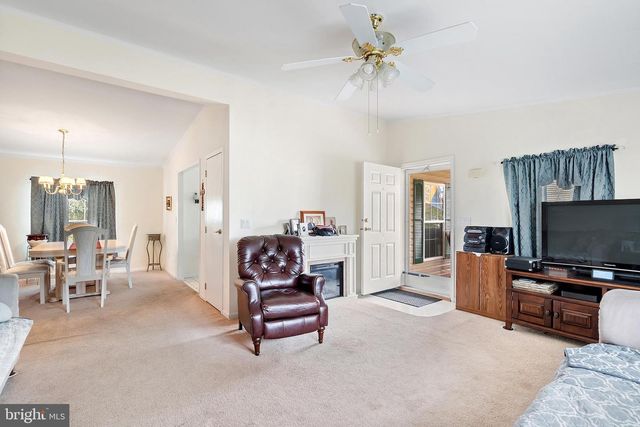 75 PERRY LANE, Manahawkin, NJ 08050