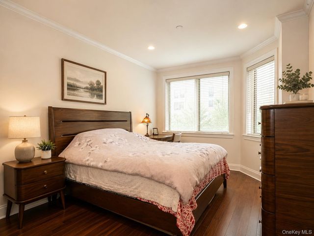 171 Great Neck Road 2G, Great Neck, NY 11021