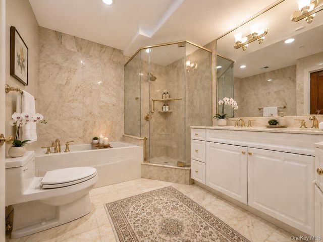 171 Great Neck Road 2G, Great Neck, NY 11021