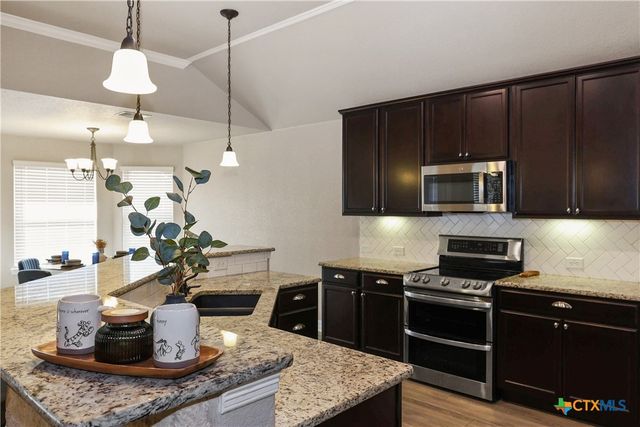 2002 Rustic Manor Drive, Temple, TX 76502