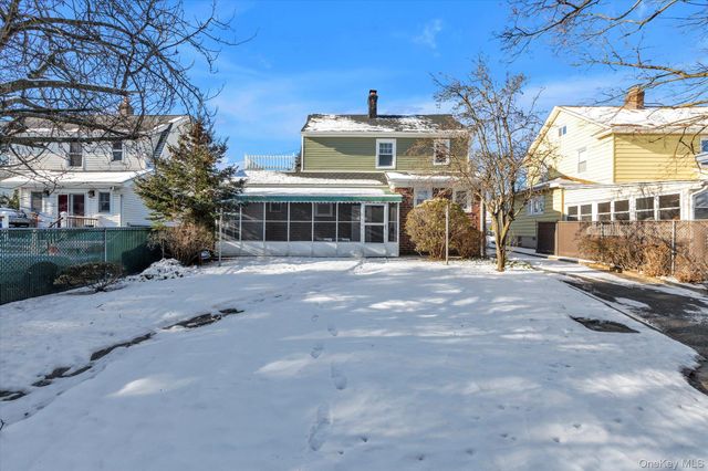 246 Wellington Road, Mineola, NY 11501