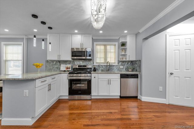 246 Wellington Road, Mineola, NY 11501