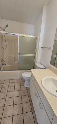 628 DOMINGUEZ DRIVE, Lady Lake, FL 32159